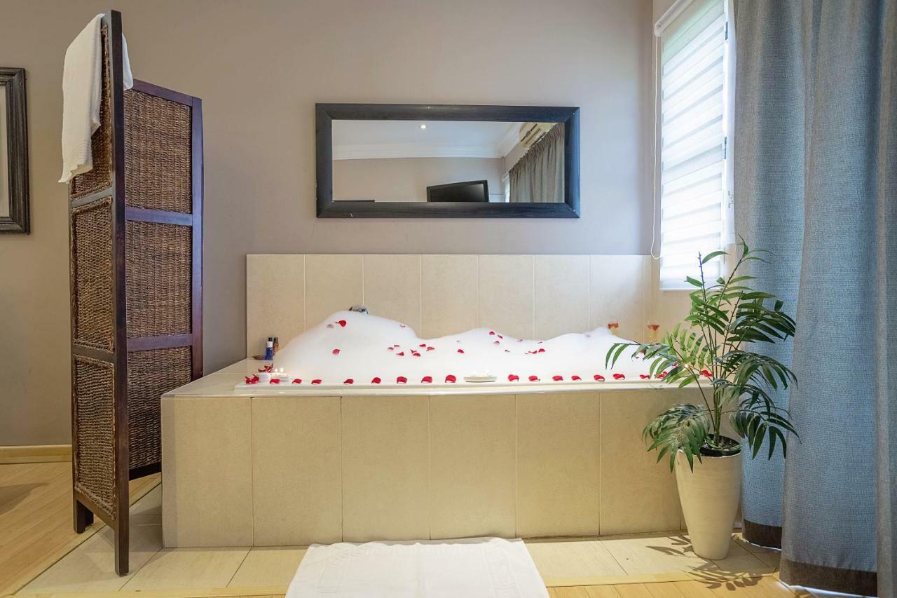 Three Oaks And An Aloe Boutique Hotel ハートビーズポート エクステリア 写真